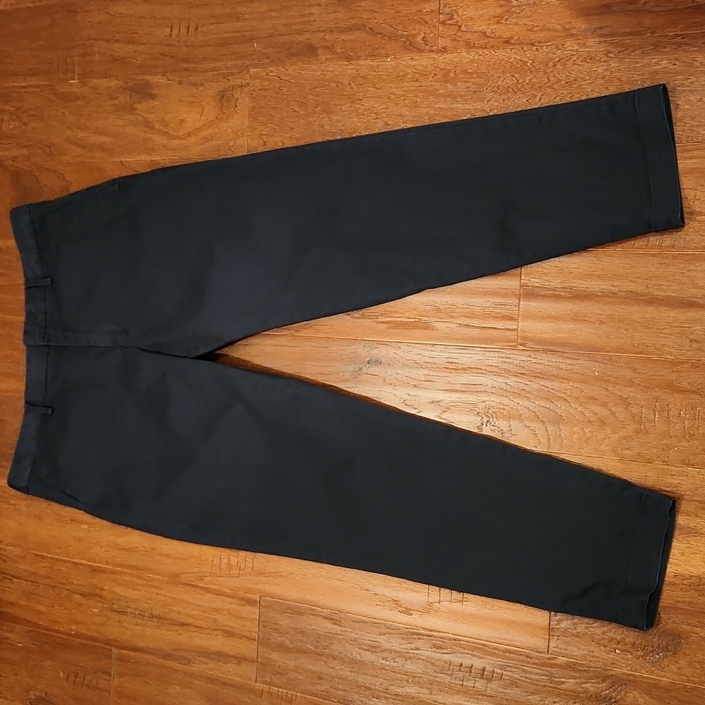 Banana Republic men's Tapered Fit chinos